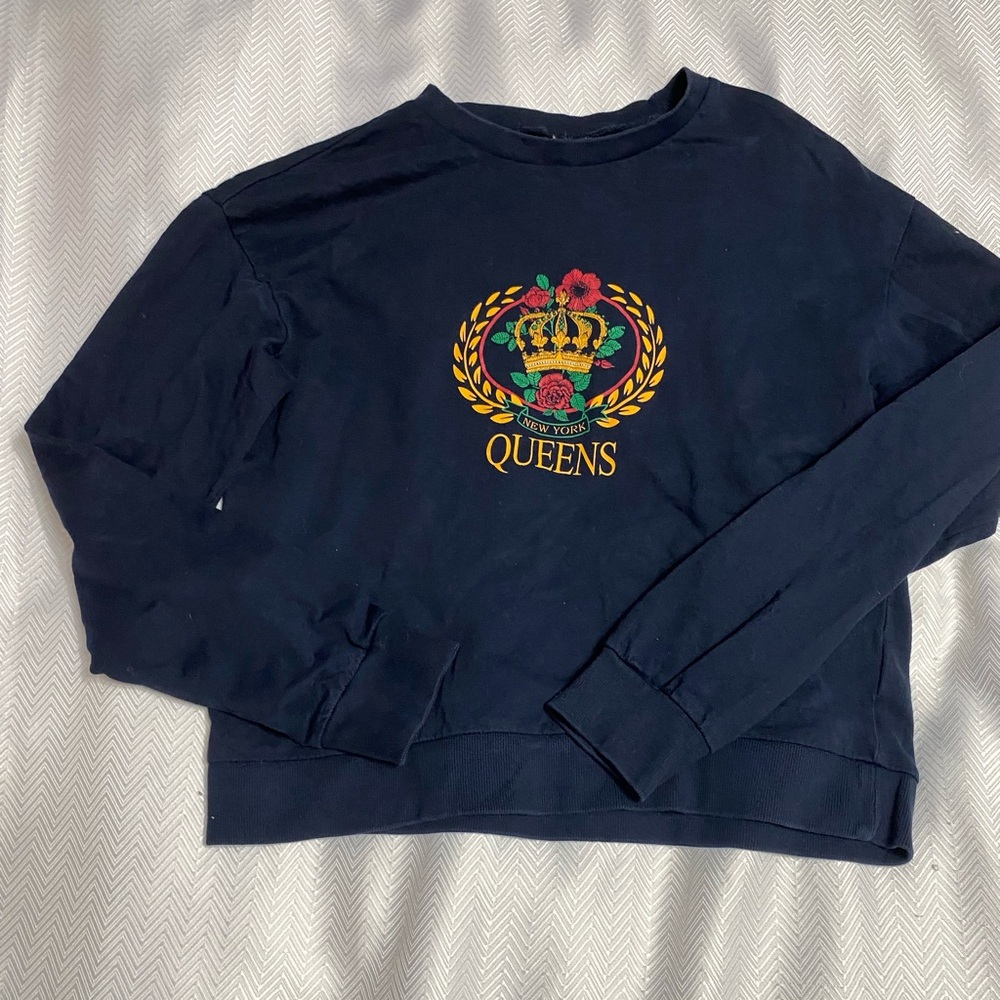 Queens Long Sleeve Tee